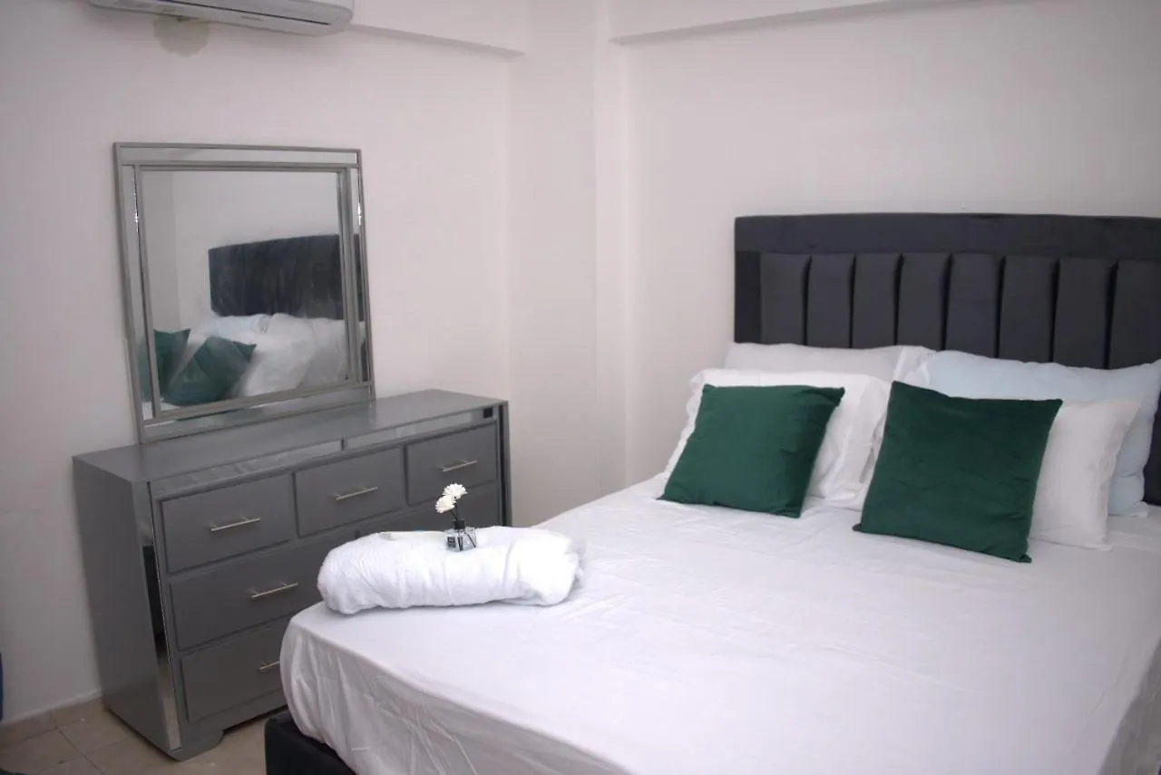 Hotel Residencial Ana Maria Santo Domingo Pensión